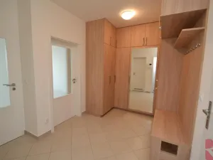 Pronájem bytu 2+kk, Praha - Letňany, Frýdecká, 54 m2