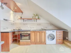 Prodej bytu 3+1, Plzeň - Jižní Předměstí, Antonína Uxy, 105 m2