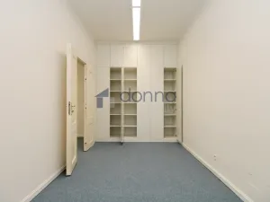 Pronájem kanceláře, Praha, Bieblova, 89 m2