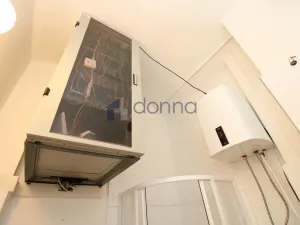 Pronájem kanceláře, Praha, Bieblova, 89 m2