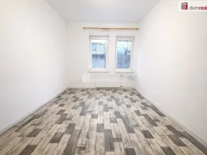 Pronájem bytu 1+1, Trmice, 32 m2