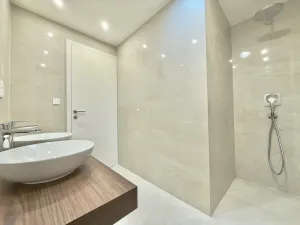 Prodej bytu 6+kk a větší, Praha - Hlubočepy, U náhonu, 152 m2