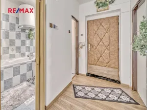 Prodej bytu 3+1, Mukařov, Pražská, 64 m2