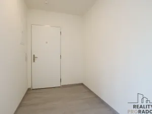 Pronájem bytu 1+kk, Praha - Záběhlice, Klapálkova, 46 m2