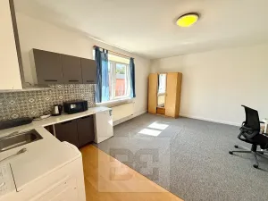 Prodej činžovního domu, Praha - Vinoř, 657 m2