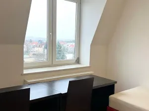 Pronájem bytu 1+kk, Praha - Suchdol, Suchdolské náměstí, 24 m2