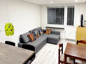 Pronájem bytu 2+kk, Praha, Konstantinova, 42 m2