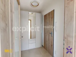 Pronájem bytu 1+kk, Zlín, Mostní, 27 m2