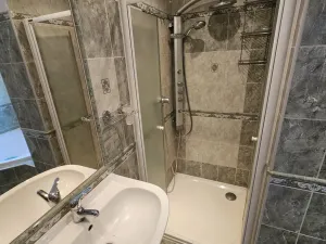 Prodej bytu 2+1, Mariánské Lázně, Nádražní náměstí, 73 m2