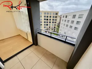 Pronájem bytu 1+kk, Praha, U Pergamenky, 38 m2