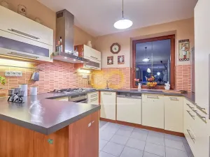 Prodej rodinného domu, Mořina, 239 m2