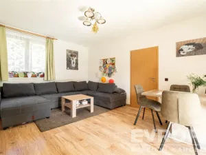 Prodej rodinného domu, Zeleneč, Bezručova, 213 m2