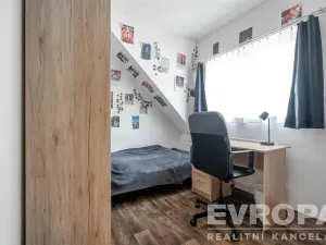 Prodej rodinného domu, Zeleneč, Bezručova, 213 m2