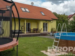 Prodej rodinného domu, Zeleneč, Bezručova, 213 m2