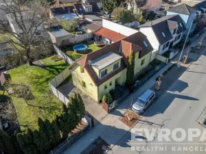 Prodej rodinného domu, Zeleneč, Bezručova, 213 m2