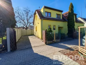 Prodej rodinného domu, Zeleneč, Bezručova, 213 m2