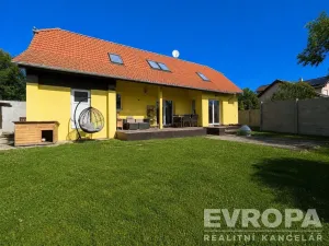 Prodej rodinného domu, Zeleneč, Bezručova, 213 m2