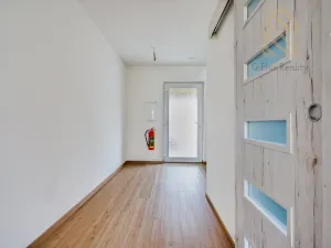 Prodej rodinného domu, Uhersko, 84 m2