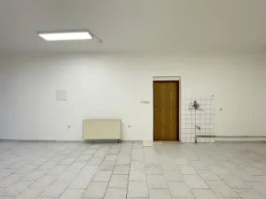 Pronájem obchodního prostoru, Olomouc - Nové Sady, Střední novosadská, 34 m2