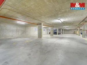 Pronájem garážového stání, Plzeň - Skvrňany, Františka Kováříka, 12 m2