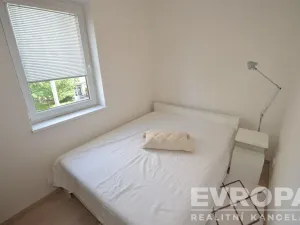 Pronájem bytu 1+kk, Praha - Hostivař, Na Plískavě, 47 m2