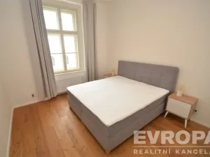 Pronájem bytu 2+kk, Praha - Karlín, Peckova, 55 m2