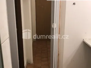 Pronájem bytu 1+kk, Praha - Karlín, Šaldova, 25 m2