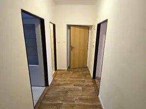 Pronájem bytu 2+1, Lom, Havlíčkovo náměstí, 55 m2