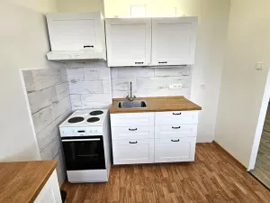 Prodej bytu 2+kk, Osek, Hrdlovská, 53 m2