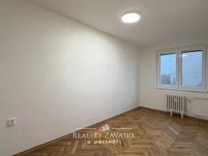 Pronájem bytu 3+1, Pardubice, Na Drážce, 62 m2