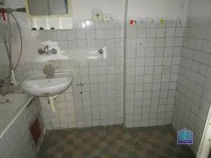 Prodej bytu 3+1, Kralovice - Trojany, 78 m2