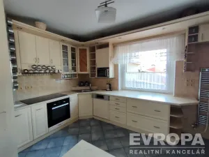 Prodej komerční nemovitosti, Uhlířské Janovice, Kolínská, 495 m2