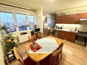 Prodej bytu 4+kk, Pardubice, Mladých, 69 m2