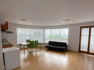 Pronájem bytu 2+kk, Praha - Kobylisy, Mirovická, 58 m2