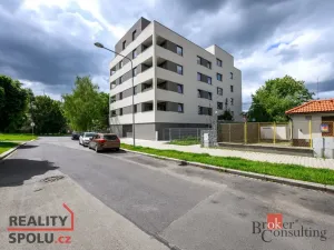 Pronájem bytu 2+kk, Plzeň - Doubravka, Na Kovárně, 44 m2