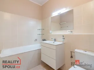 Pronájem bytu 2+kk, Praha - Krč, Pasteurova, 41 m2