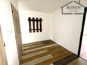 Pronájem bytu 2+1, Tisová, 74 m2