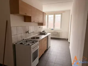 Pronájem bytu 2+1, Chomutov, Školní pěšina, 65 m2
