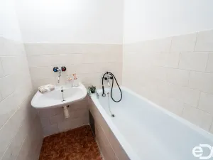 Prodej bytu 2+1, Neratovice, Dr. E. Beneše, 59 m2