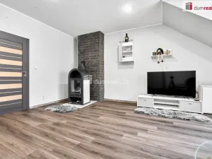 Prodej bytu 3+1, Karlovy Vary - Stará Role, Holečkova, 87 m2