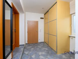 Pronájem bytu 3+1, Praha - Holešovice, Jateční, 89 m2