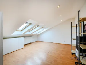 Pronájem bytu 3+1, Praha - Holešovice, Jateční, 89 m2