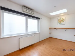 Pronájem bytu 3+1, Praha - Holešovice, Jateční, 89 m2