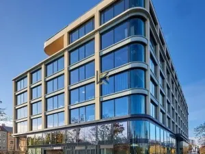 Pronájem kanceláře, Praha - Karlín, Rohanské nábřeží, 700 m2