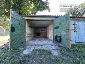 Prodej garáže, Praha, Na hájku, 17 m2