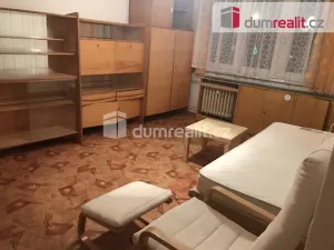 Pronájem bytu 2+1, Praha, Na Petřinách, 54 m2