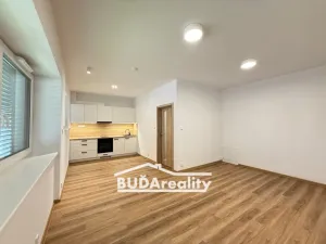 Pronájem bytu 1+kk, Otrokovice, tř. Osvobození, 32 m2