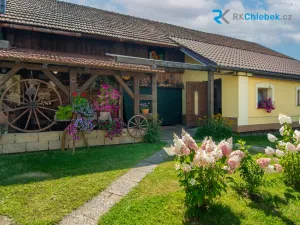 Prodej rodinného domu, Kozlovice, 283 m2