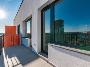 Pronájem bytu 2+kk, Praha - Vysočany, 55 m2