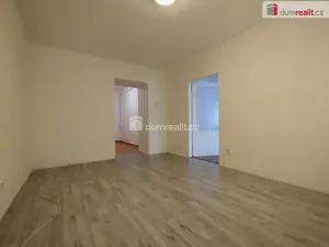 Pronájem bytu 2+1, Cheb, Hálkova, 52 m2